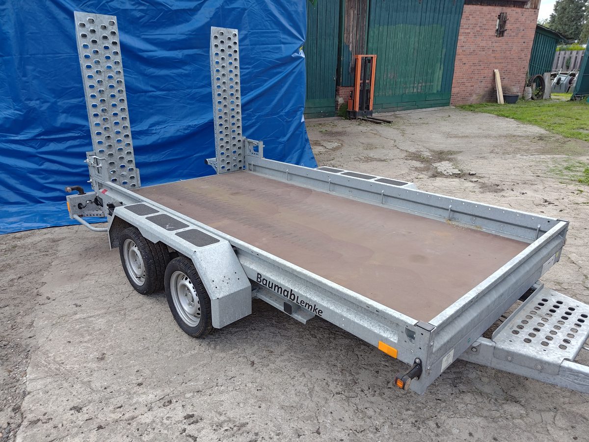 Trailer TA 2